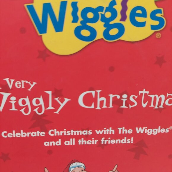 The Wiggles A Very Wiggly Christmas Hardback Book 2003 - Picture 4 of 9